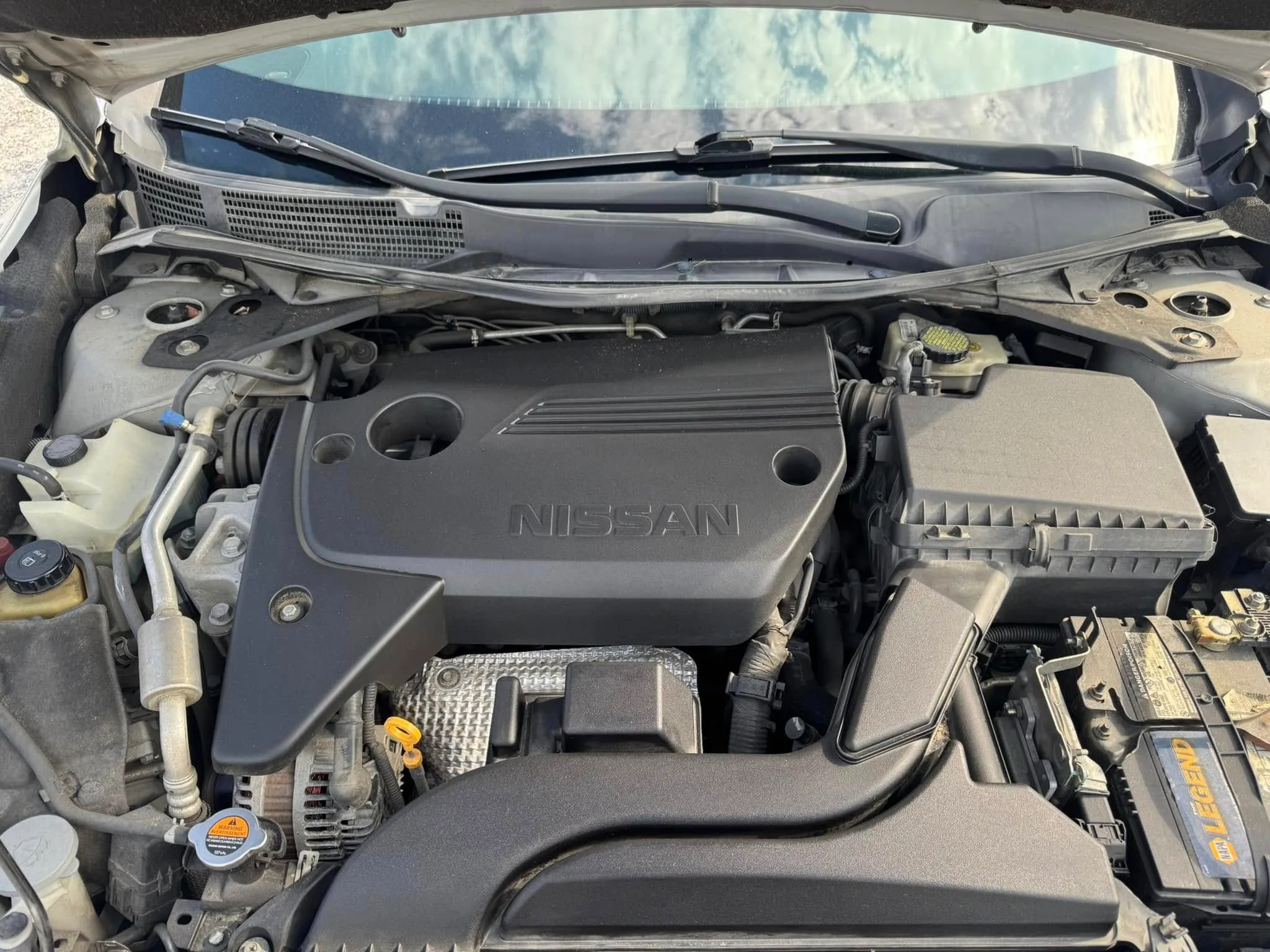 
								2017 Nissan Altima SR full									